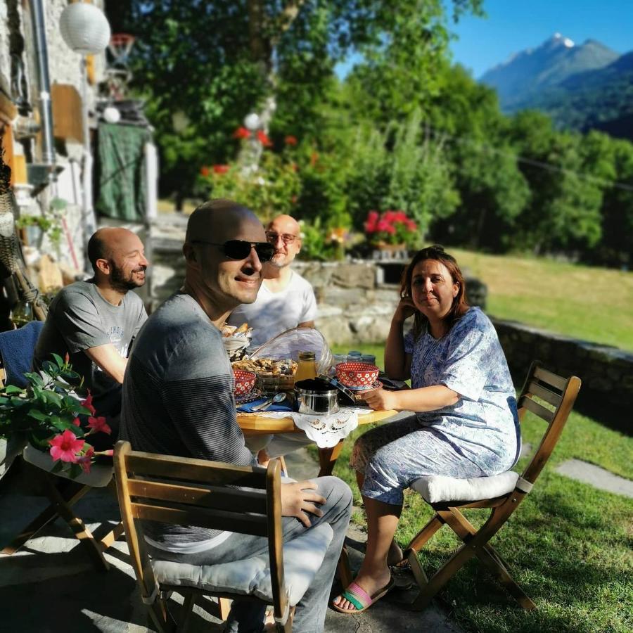 Grange Epiney Bed E Breakfast Panzió La Salle Kültér fotó
