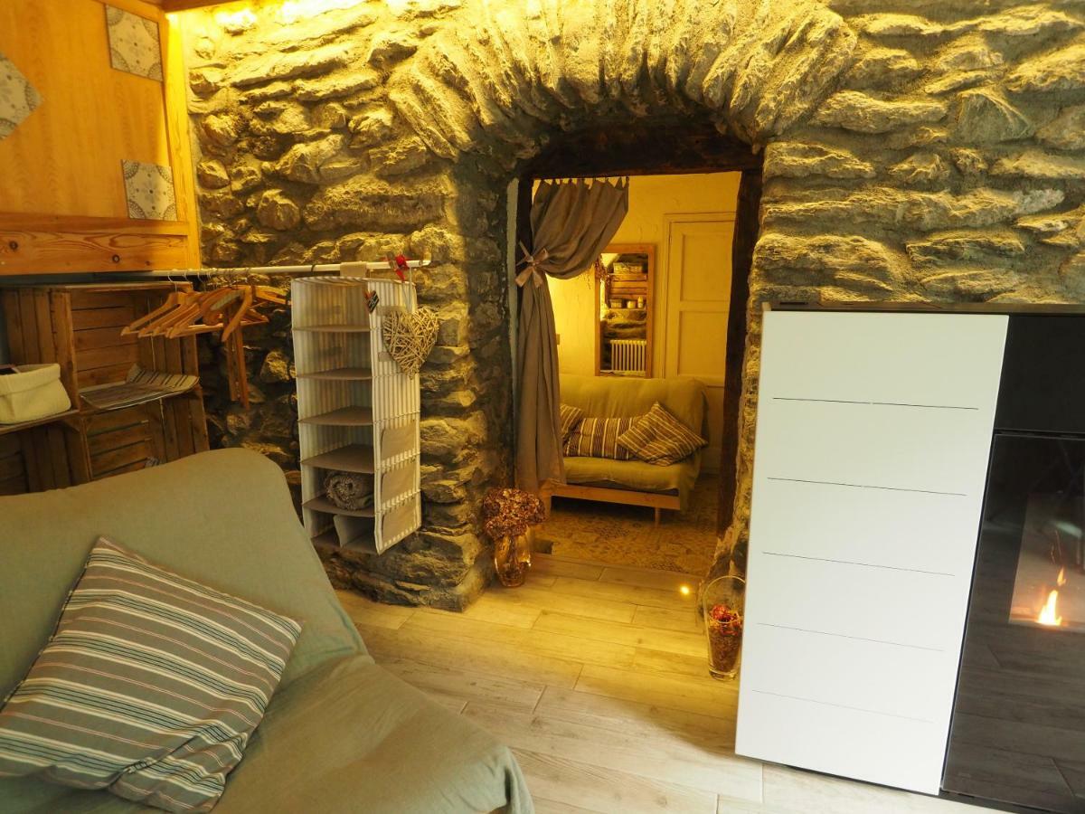 Grange Epiney Bed E Breakfast Panzió La Salle Kültér fotó