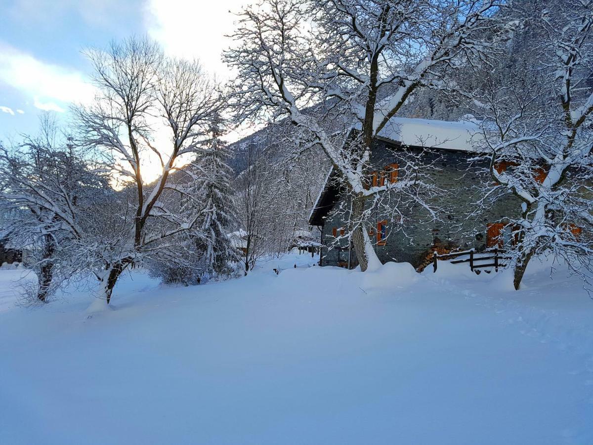 Grange Epiney Bed E Breakfast Panzió La Salle Kültér fotó