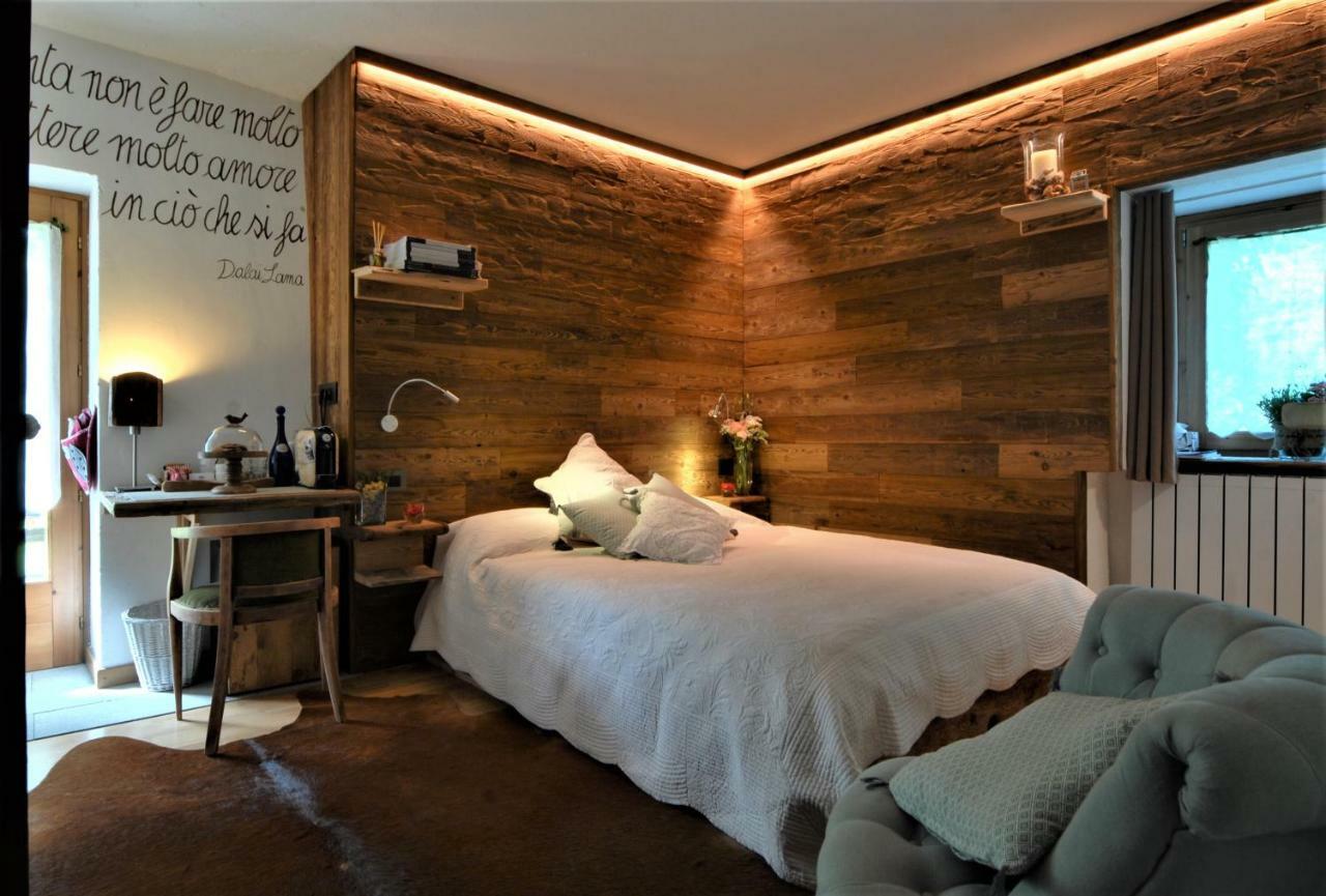 Grange Epiney Bed E Breakfast Panzió La Salle Kültér fotó
